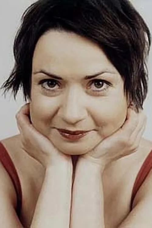 Mediha Cetin interpretando a Mediha