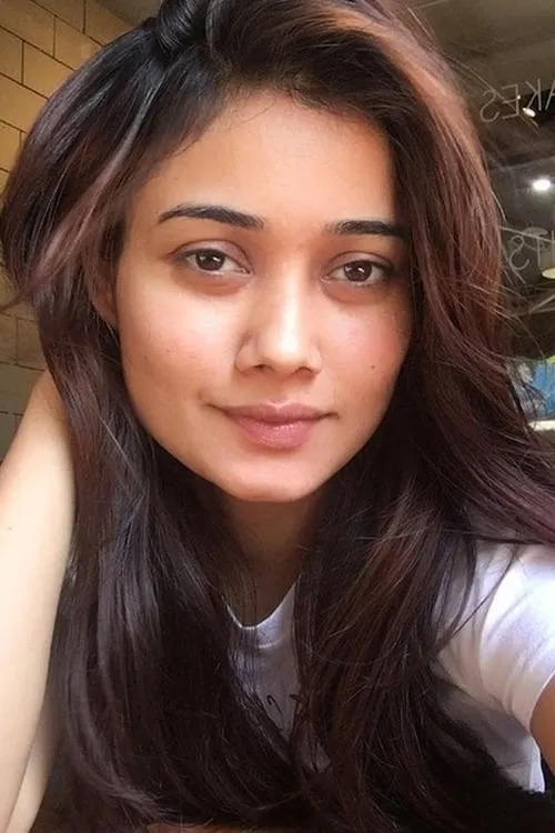 Meenakshi Chand — personaje: Lin Dolo/Rimjhim