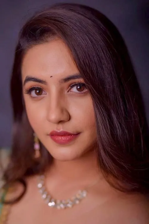 Meera Deosthale — personaje: Paridhi "Pari" Shergill
