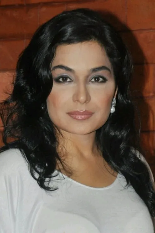 Meera Naveed interpretando a 