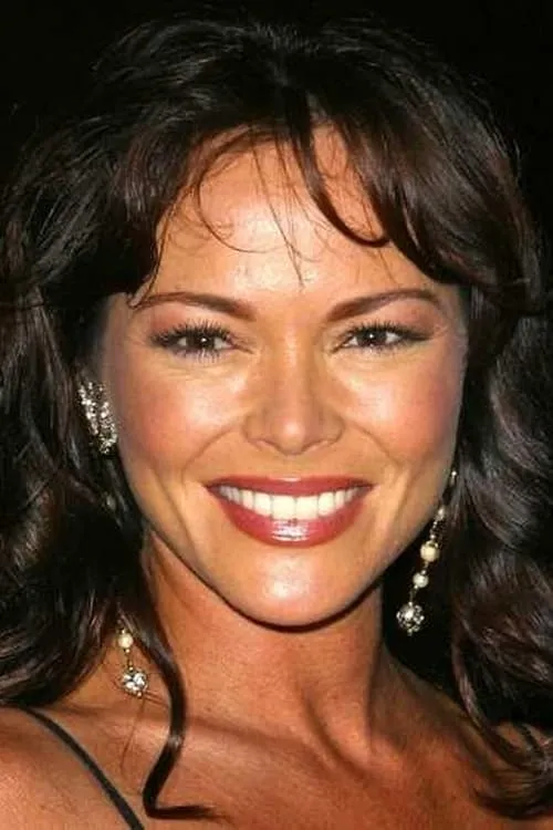 Meilani Paul interpretando a Dr. Linda Christian