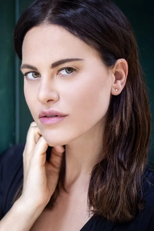 Melania Dalla Costa interpretando a Beatrice