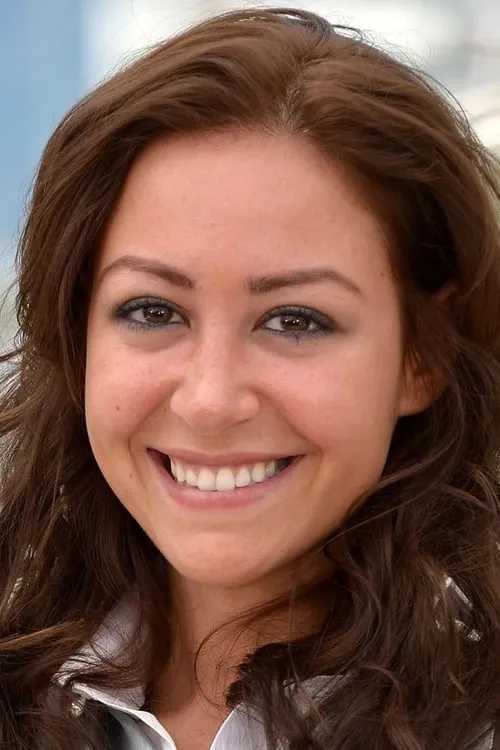 Menna Shalabi en su biografía y filmografía