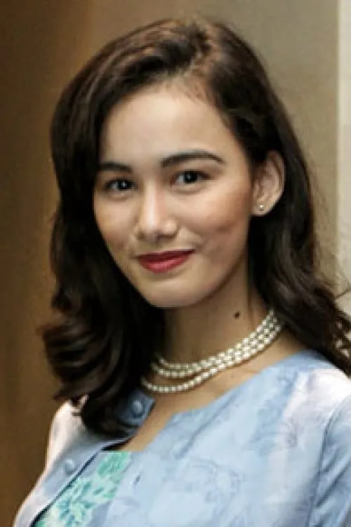 Mentari De Marelle — personaje: Nadia