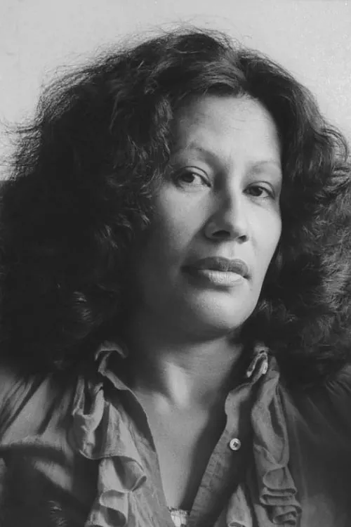 Merata Mita interpretando a Self (archive footage)