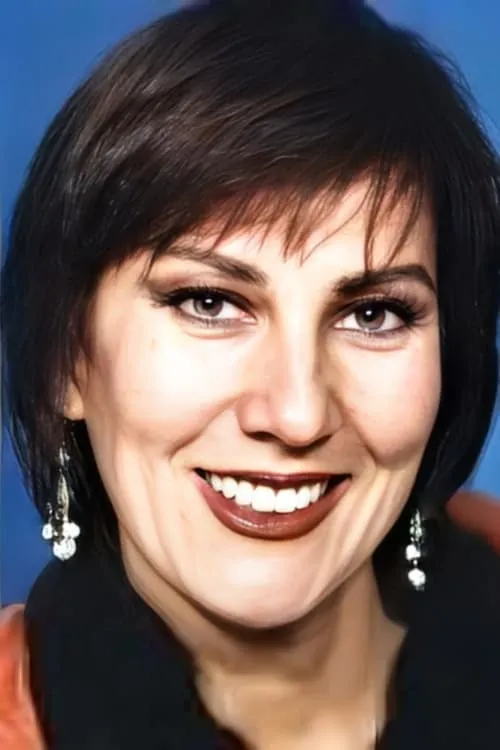 Merih Akalın interpretando a Meral