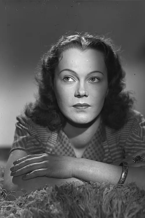 Oili Jaatinen ha trabajado con Mervi Järventaus en 3 ocasiones