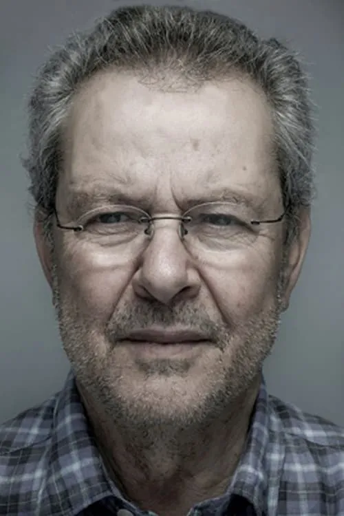 Sapho ha trabajado con Merzak Allouache en 1 ocasiones