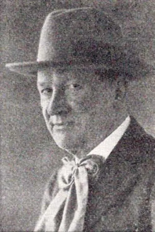 Léon Bernard ha trabajado con Mévisto en 2 ocasiones