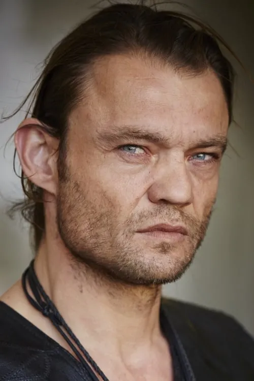 Alex Solowitz ha trabajado con Micah Fitzgerald en 1 ocasiones