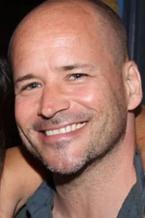 Robert Lenzi ha trabajado con Michael Arnold en 1 ocasiones