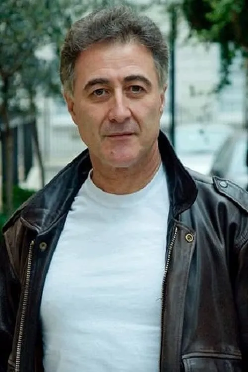 Chris Cowlin ha trabajado con Michael Aston en 1 ocasiones