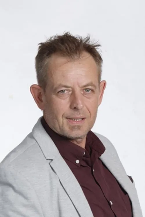 Michael Bilalov — personaje: Host - Himself