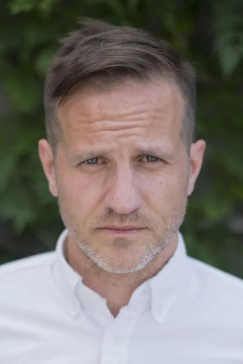 Strobe Talbott ha trabajado con Michael C. Moynihan en 1 ocasiones