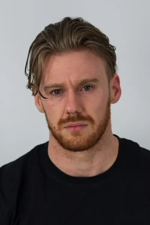 Michael Coward en su biografía y filmografía