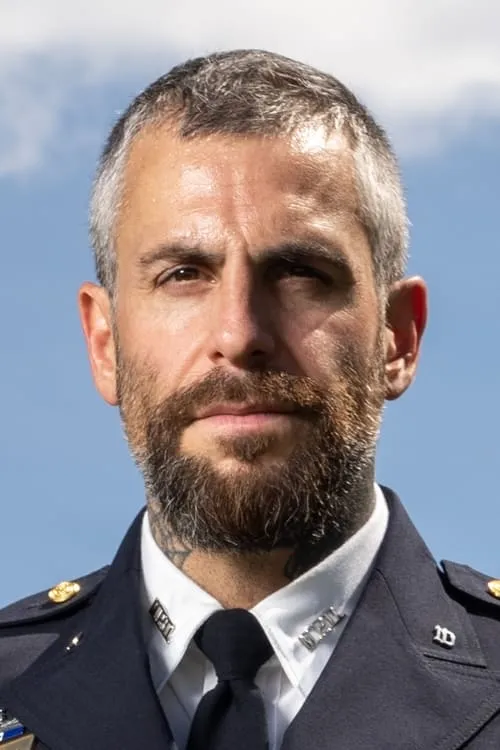 Elmar Theveßen ha trabajado con Michael Fanone en 1 ocasiones