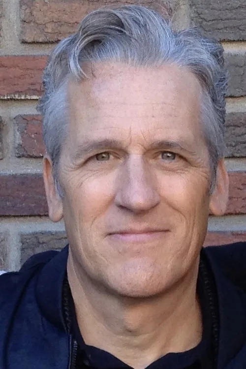 Wahab Sheikh ha trabajado con Michael Hearn en 1 ocasiones