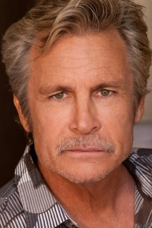 Strawn Bovee ha trabajado con Michael Kearns en 2 ocasiones