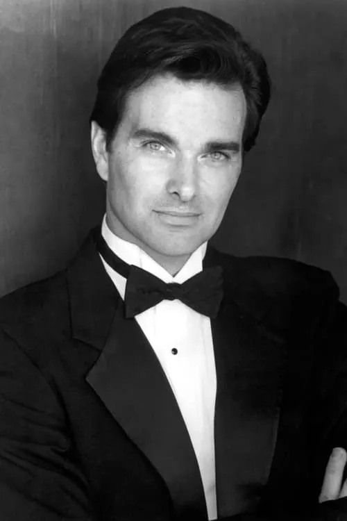 Michael Maguire interpretando a Enjolras