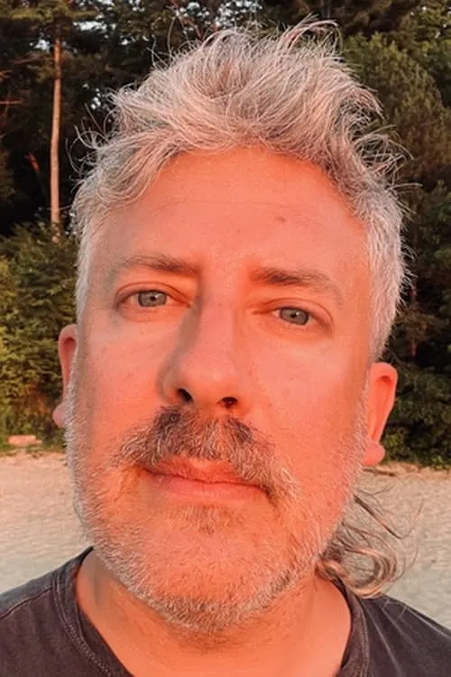 Taylor Coffman ha trabajado con Michael Mandell en 1 ocasiones