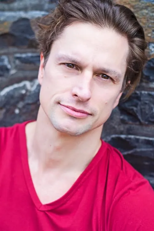 Adam Robert Bayne ha trabajado con Michael McPhee en 1 ocasiones