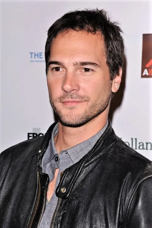 Geoff Stirling Jr. ha trabajado con Michael Medico en 1 ocasiones