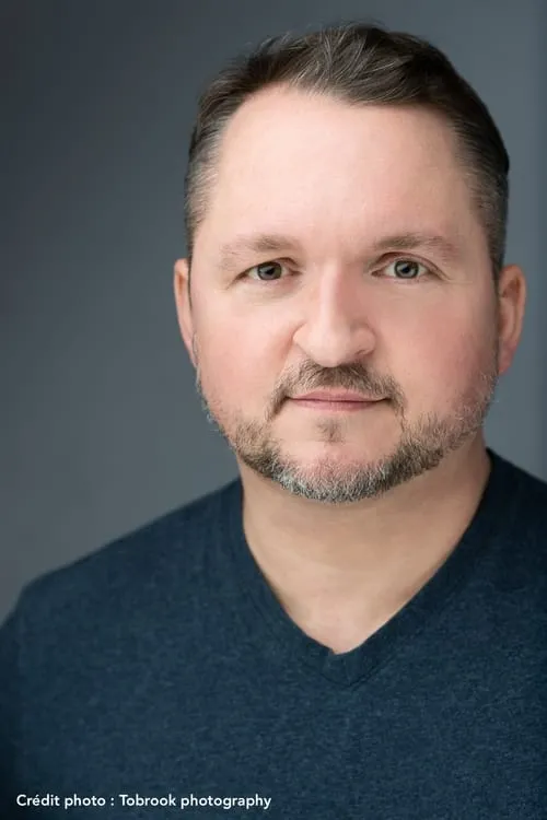 John Atsiakatie Canoe ha trabajado con Michael Richard en 1 ocasiones