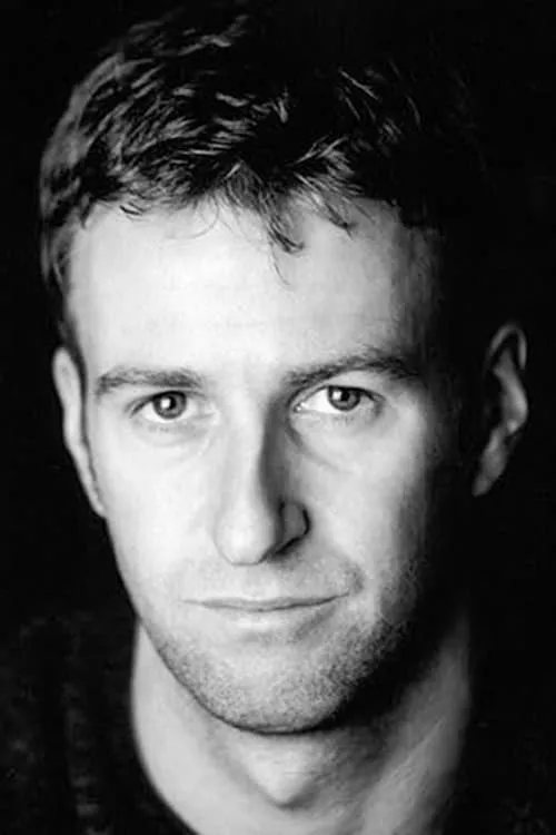 Joshua Burge ha trabajado con Michael Saunders en 1 ocasiones