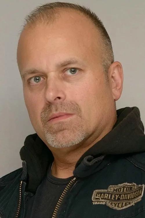 Joseph Hernandez ha trabajado con Michael-Scott Druckenmiller en 1 ocasiones