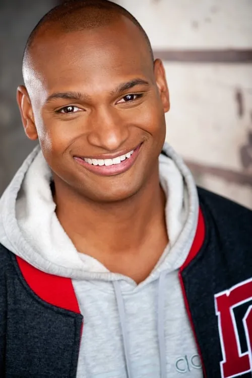 Michael Simpson Jr. en su biografía y filmografía