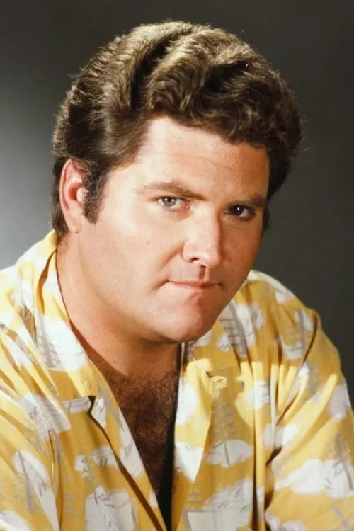 Michael Talbott interpretando a Sparrow