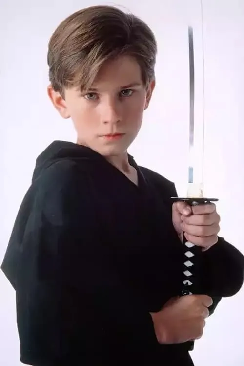 Michael Treanor interpretando a Rocky