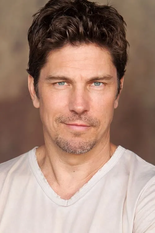Michael Trucco — personaje: Spoon