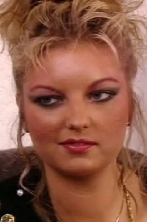 Michaela Traun — personaje: Self