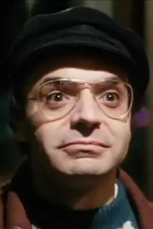 Michel Caputo interpretando a Self