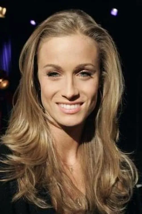 Michele Merkin interpretando a Linda