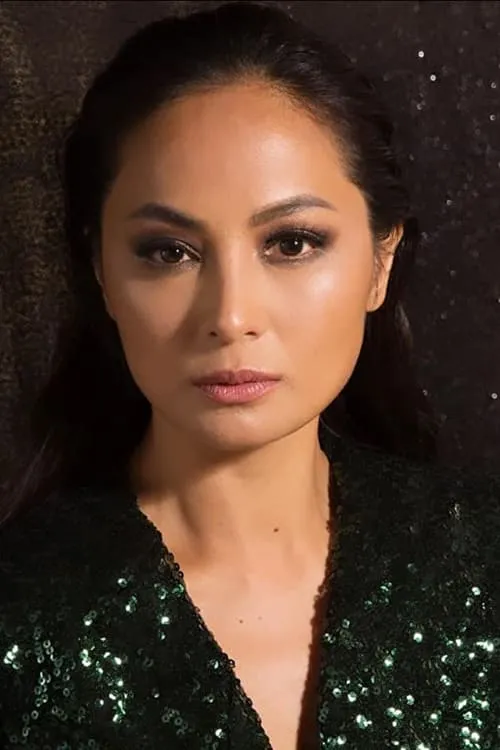 Michelle Aldana interpretando a Tracy