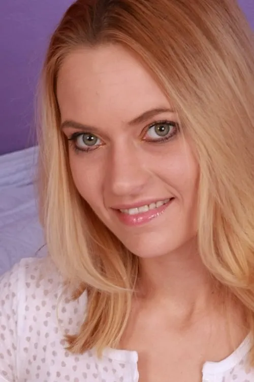 Michelle Honeywell interpretando a