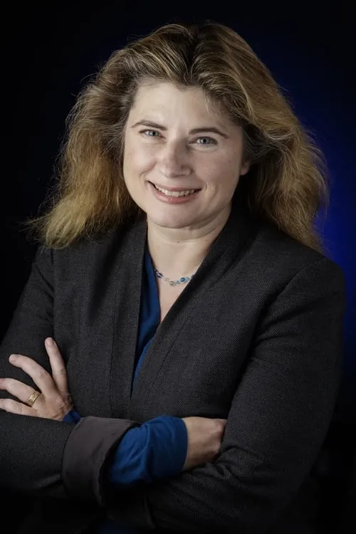 Michelle Thaller interpretando a Narrator (Archive Sound)