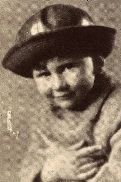 Mickey McBan interpretando a Twinn