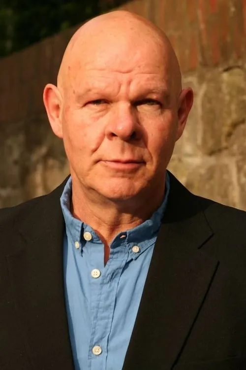 Micki Bertling interpretando a Killer With The Shovel