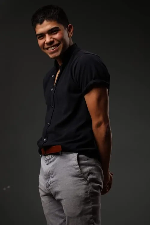 Miguel Angel Garcia interpretando a Trace