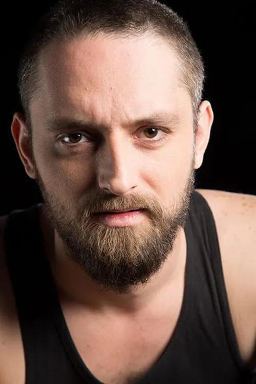 Mihai Smarandache interpretando a 