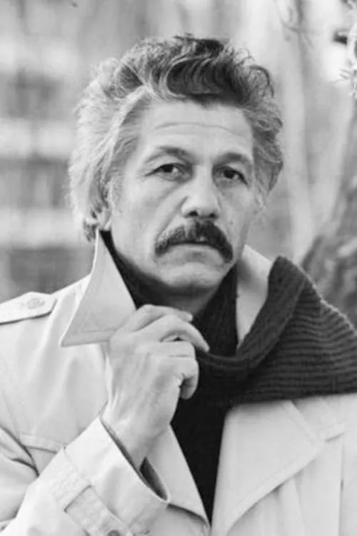 Ion Ungureanu ha trabajado con Mihai Volontir en 2 ocasiones