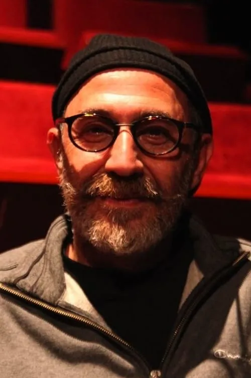 G?????? Ge???t?d???? ha trabajado con Mihail Giannikakis en 1 ocasiones