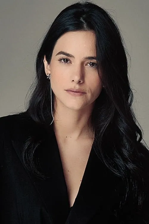 Lorena Queiroz ha trabajado con Mika Guluzian en 1 ocasiones