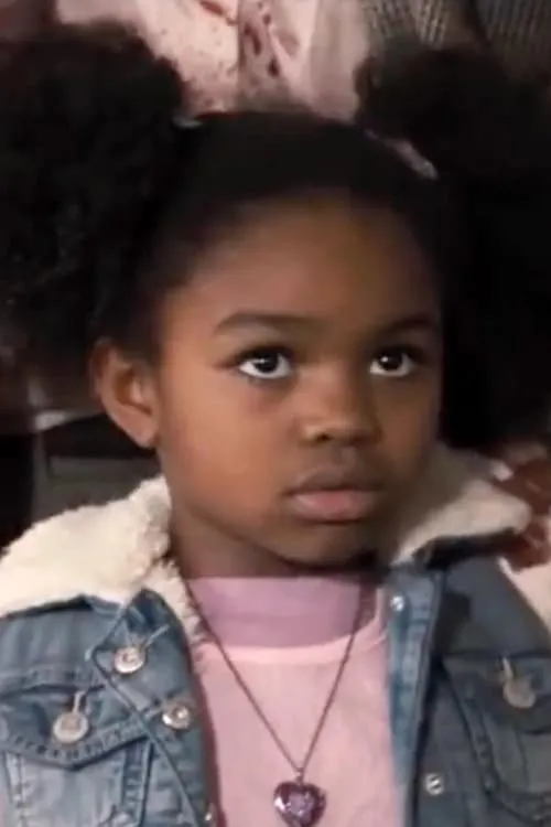 Troy Hall ha trabajado con Mikaela Kimani Armstrong en 1 ocasiones