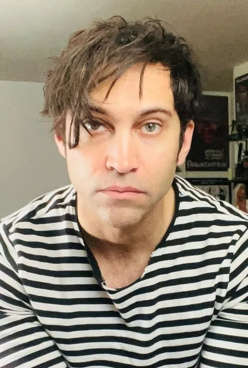 Drew Clapp ha trabajado con Mike Cuenca en 1 ocasiones