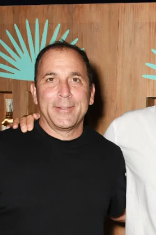 Tiny Harris ha trabajado con Mike Meldman en 1 ocasiones