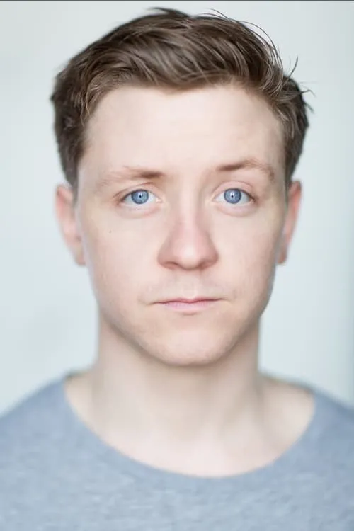 Mike Noble interpretando a Rowan Spender